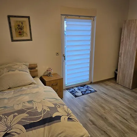 Mit Grossem Wintergarten Appartement *